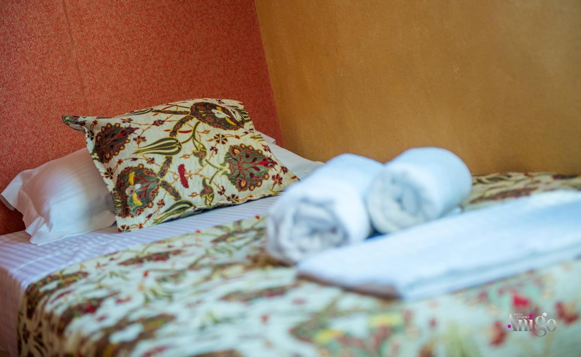 Apartments And Rooms Villa Sulejman Mostar Extérieur photo